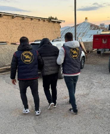Yaşlı Kadını Dolandırmaya Çalışan Sahte Jandarmayı Jasat Yakaladı