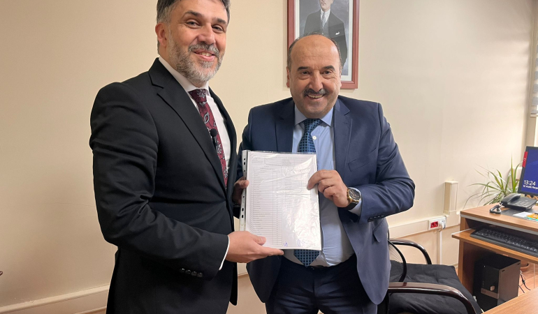AK Parti İl Başkanı Kabadayı Mazbatasını Aldı