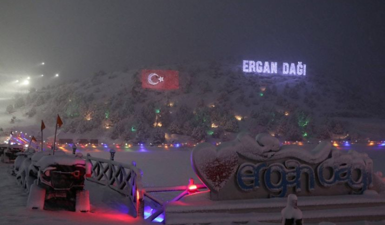 Ergan Dağı Kayak Merkezi her geçen gün daha iyiye gidiyor