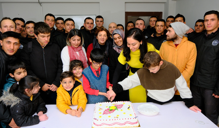 Rüveyda Tanoğlu ve Ekibinden Farkındalık Ziyareti