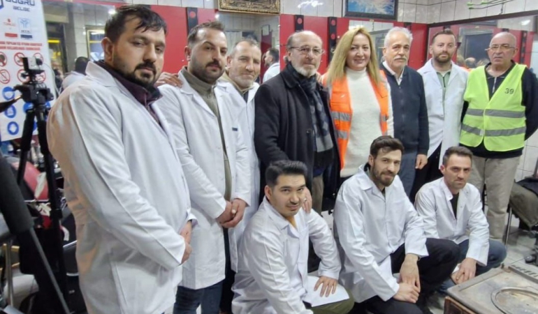 Erzincan’da berberler ve kuaförler odası tarafından myk sınavı düzenlendi