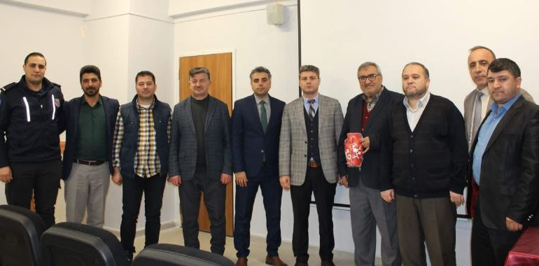 ” İslamda Güzel Ahlak ” konulu program düzenlendi