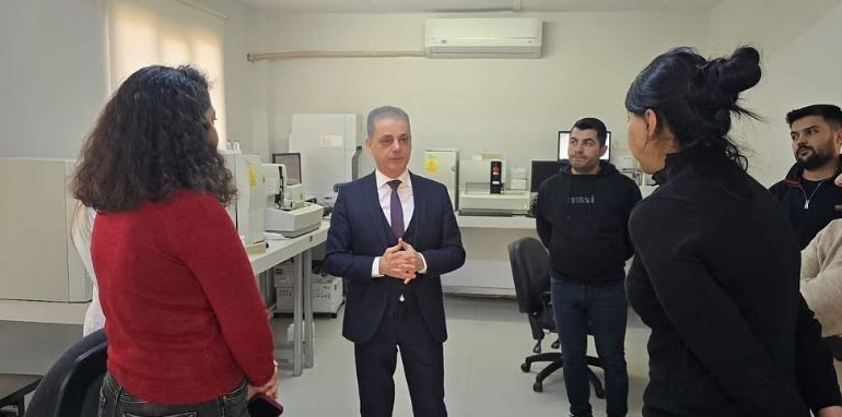 Müdür Tekin’ den Halk Sağlığı Laboratuvarına Ziyaret