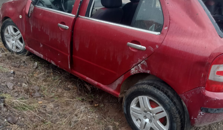 Söğütlü beldesinde trafik kazası:  1 ölü 2 yaralı