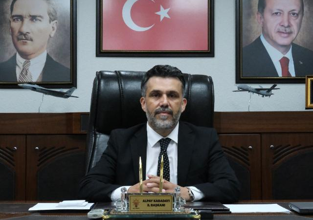 AK PARTİ ERZİNCAN İL BAŞKANI ALPAY KABADAYI: “ÇANAKKALE RUHU, MİLLETİMİZİN BAĞIMSIZLIK SİMGESİDİR!”