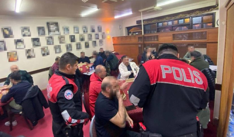 Erzincan’da oyun salonları kontrol edildi