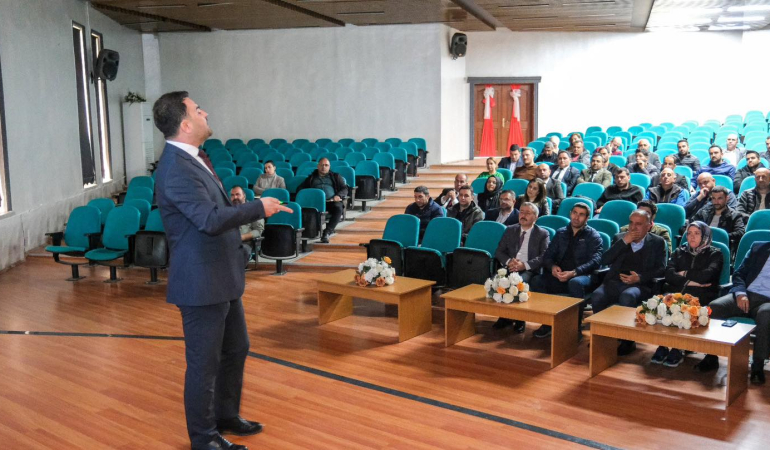 Erzincan Belediyesi personeline kamu ihale kanunu eğitimi verildi