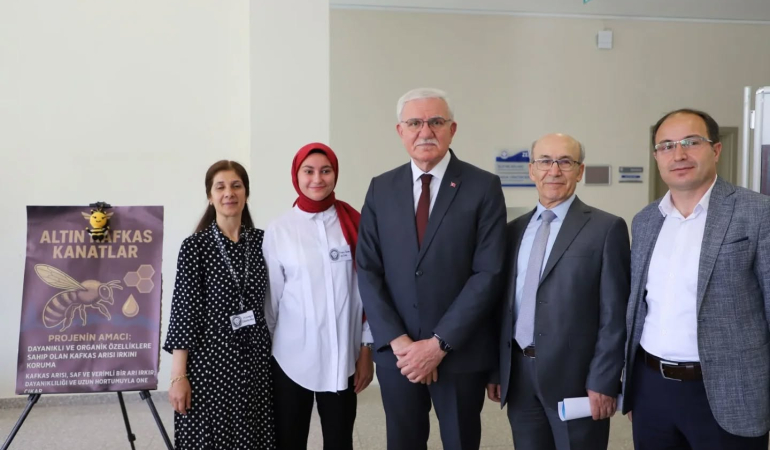EBYÜ Sağlık Yönetimi Öğrencilerinden “Bir Fikrim Var!” Sergisi