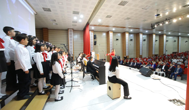 “Neşet Ertaş Türküleri Konseri” düzenlendi