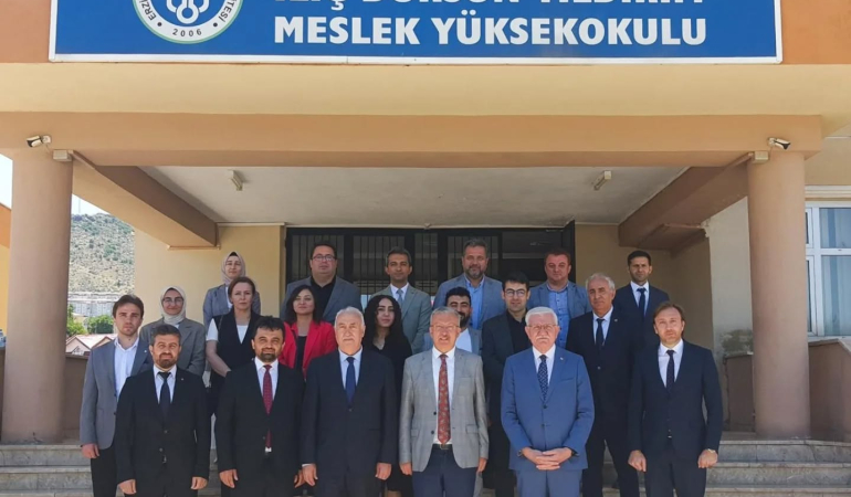 Rektör Levent Memnuniyet Anketi Toplantısına Katıldı