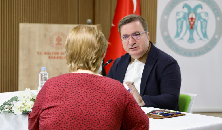 Vali Aydoğdu, 44 Vatandaşla Birebir Görüştü