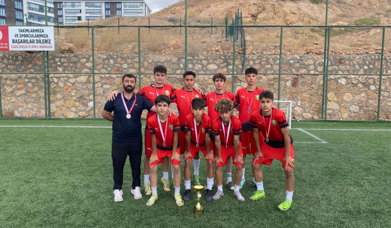 Sokaklar Bizim Futbol Turnuvası’nda takımımız finallerde