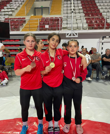 güreşçi inciler