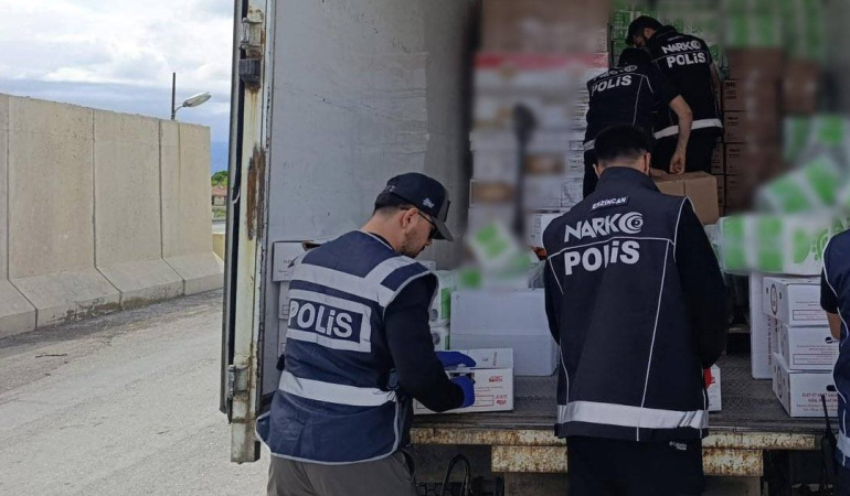 Erzincan Emniyeti’nden Aranan Şahıslara Yönelik Operasyon
