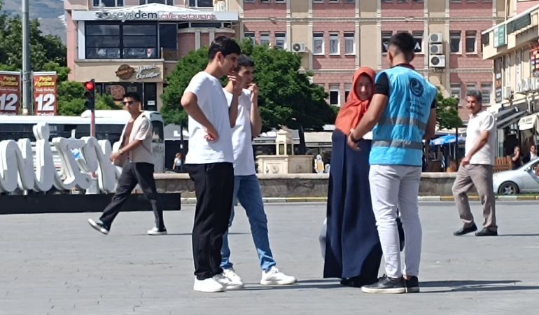 Ülkü Ocakları Erzincan’da Gençlik ve Bağımlılıkla Mücadele Etkinliği Düzenledi