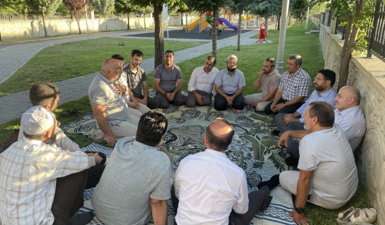 Erzincan’da Din Görevlileri Kitap Müzakeresinde Buluştu