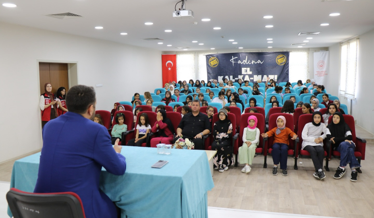 Erzincan’da Çocuklara Vatan Sevgisi ve Milli Birlik Dersi