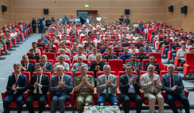 EBYÜ’de 15 Temmuz Demokrasi ve Milli Birlik Günü Kapsamında Konferans Düzenlendi