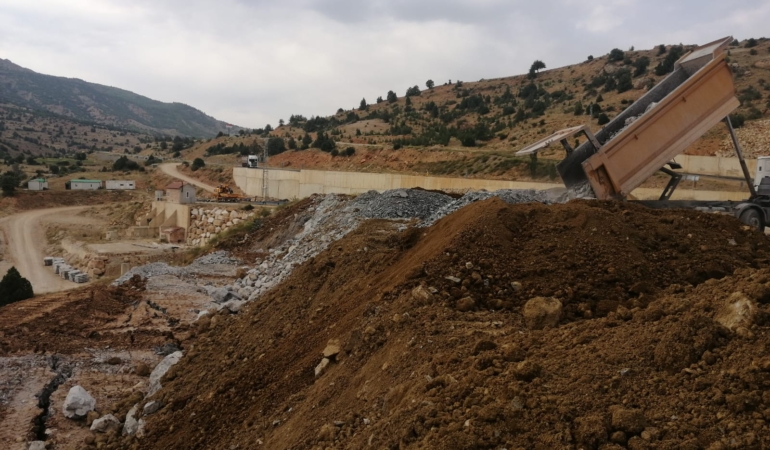 Kelkit de doğa katliamı yapılıyor