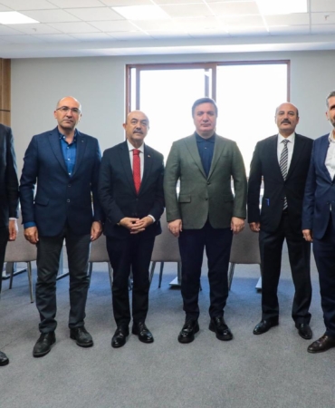 öğeemenevi toplantı
