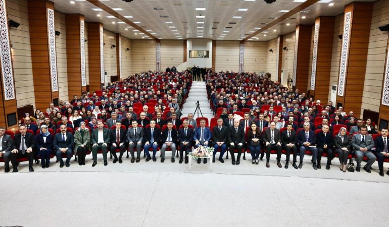 Erzincan Valisi Aydoğdu: “Gençlerimizin Kalbine Dokunmalıyız”