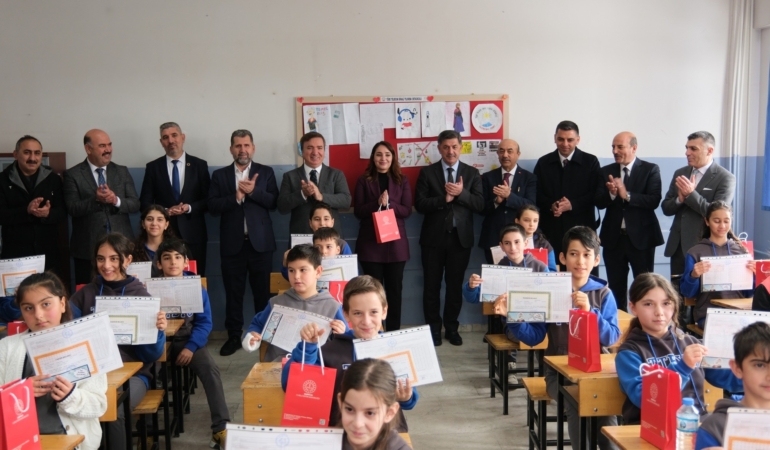 41 Bin Öğrenci Karne Aldı, Yarıyıl Tatili Başladı