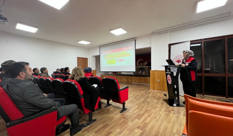 Tercan’da Üreticilere B-Reçete Sistemi Anlatıldı