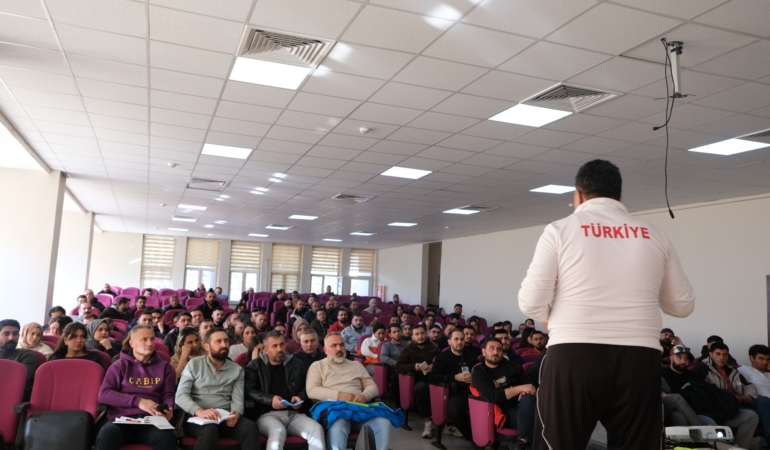 Erzincan’da Türkiye Kayak Federasyonu Aday Hakemleri Yetiştirildi