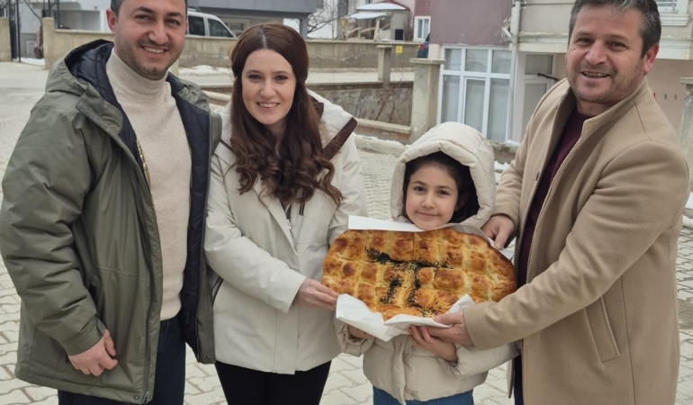 Kelkit Türk Eğitim-Sen Matematikçiler Günü’nü Pi Simgeli İftar Pideleriyle Kutladı